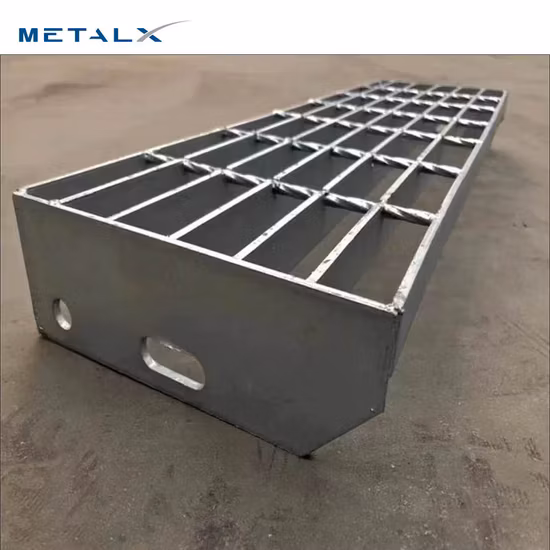 China Hot DIP Galvanized Welded Low Carbon Steel Grating for Special Shape Platform
